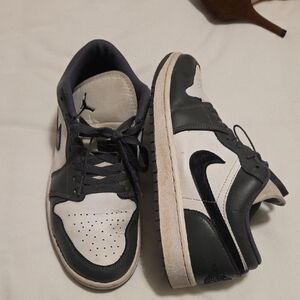 Nike Men's Black and Gray Sneakers